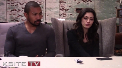 The_Originals_on_Set__Charles_Michael_Davis___Phoebe_Tonkin_0061.jpg