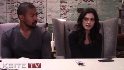 The_Originals_on_Set__Charles_Michael_Davis___Phoebe_Tonkin_0076.jpg