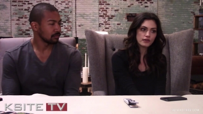 The_Originals_on_Set__Charles_Michael_Davis___Phoebe_Tonkin_0082.jpg