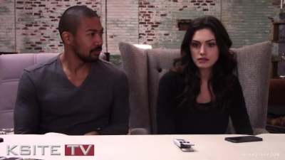 The_Originals_on_Set__Charles_Michael_Davis___Phoebe_Tonkin_0117.jpg