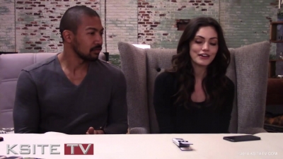 The_Originals_on_Set__Charles_Michael_Davis___Phoebe_Tonkin_0156.jpg