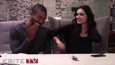 The_Originals_on_Set__Charles_Michael_Davis___Phoebe_Tonkin_0227.jpg