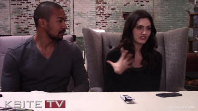 The_Originals_on_Set__Charles_Michael_Davis___Phoebe_Tonkin_0302.jpg