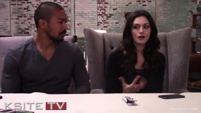 The_Originals_on_Set__Charles_Michael_Davis___Phoebe_Tonkin_0304.jpg