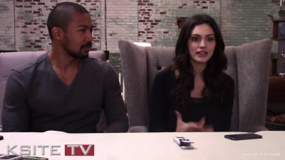The_Originals_on_Set__Charles_Michael_Davis___Phoebe_Tonkin_0306.jpg