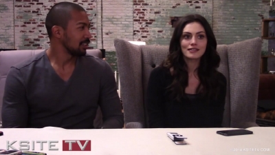 The_Originals_on_Set__Charles_Michael_Davis___Phoebe_Tonkin_0310.jpg
