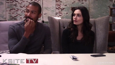 The_Originals_on_Set__Charles_Michael_Davis___Phoebe_Tonkin_0313.jpg