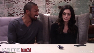The_Originals_on_Set__Charles_Michael_Davis___Phoebe_Tonkin_0318.jpg
