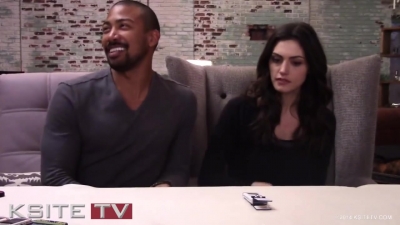 The_Originals_on_Set__Charles_Michael_Davis___Phoebe_Tonkin_0322.jpg