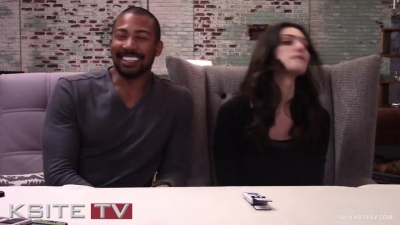 The_Originals_on_Set__Charles_Michael_Davis___Phoebe_Tonkin_0323.jpg
