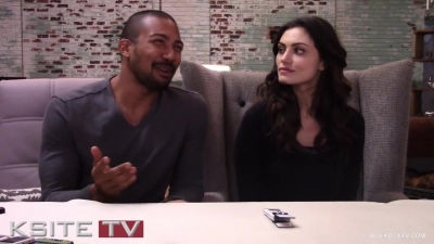 The_Originals_on_Set__Charles_Michael_Davis___Phoebe_Tonkin_0328.jpg