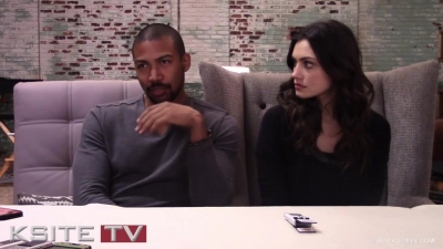 The_Originals_on_Set__Charles_Michael_Davis___Phoebe_Tonkin_0368.jpg