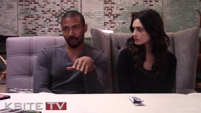 The_Originals_on_Set__Charles_Michael_Davis___Phoebe_Tonkin_0370.jpg