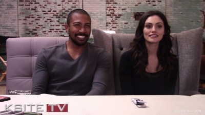 The_Originals_on_Set__Charles_Michael_Davis___Phoebe_Tonkin_0408.jpg