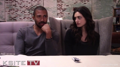 The_Originals_on_Set__Charles_Michael_Davis___Phoebe_Tonkin_0471.jpg
