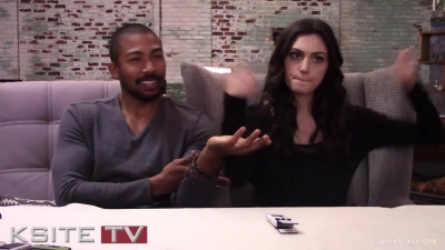 The_Originals_on_Set__Charles_Michael_Davis___Phoebe_Tonkin_0508.jpg