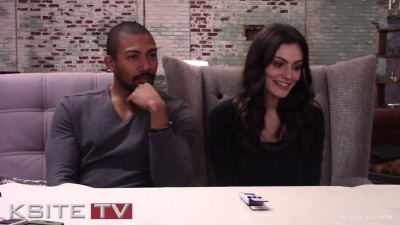 The_Originals_on_Set__Charles_Michael_Davis___Phoebe_Tonkin_0542.jpg