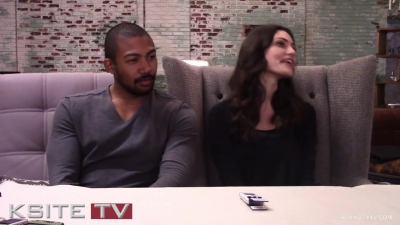 The_Originals_on_Set__Charles_Michael_Davis___Phoebe_Tonkin_0548.jpg