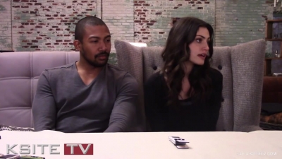 The_Originals_on_Set__Charles_Michael_Davis___Phoebe_Tonkin_0599.jpg
