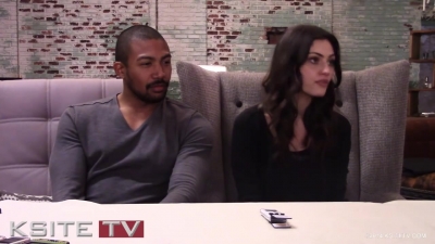 The_Originals_on_Set__Charles_Michael_Davis___Phoebe_Tonkin_0605.jpg