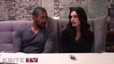 The_Originals_on_Set__Charles_Michael_Davis___Phoebe_Tonkin_0654.jpg