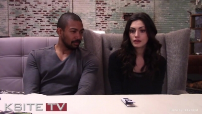 The_Originals_on_Set__Charles_Michael_Davis___Phoebe_Tonkin_0656.jpg