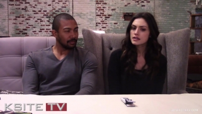 The_Originals_on_Set__Charles_Michael_Davis___Phoebe_Tonkin_0702.jpg