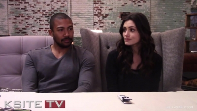 The_Originals_on_Set__Charles_Michael_Davis___Phoebe_Tonkin_0723.jpg