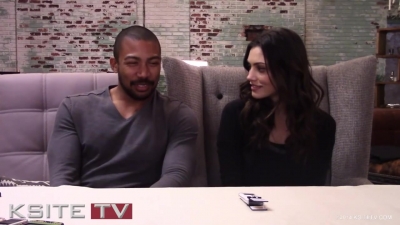 The_Originals_on_Set__Charles_Michael_Davis___Phoebe_Tonkin_0740.jpg