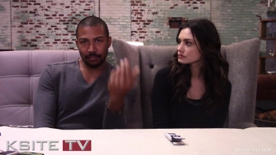 The_Originals_on_Set__Charles_Michael_Davis___Phoebe_Tonkin_0759.jpg