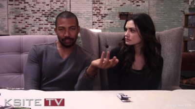 The_Originals_on_Set__Charles_Michael_Davis___Phoebe_Tonkin_0761.jpg