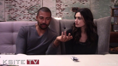 The_Originals_on_Set__Charles_Michael_Davis___Phoebe_Tonkin_0763.jpg