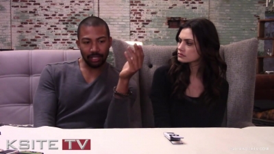 The_Originals_on_Set__Charles_Michael_Davis___Phoebe_Tonkin_0778.jpg