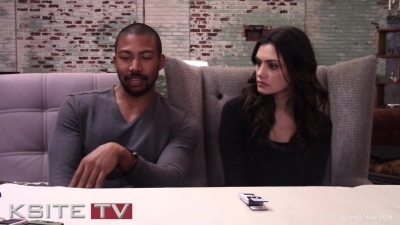 The_Originals_on_Set__Charles_Michael_Davis___Phoebe_Tonkin_0790.jpg