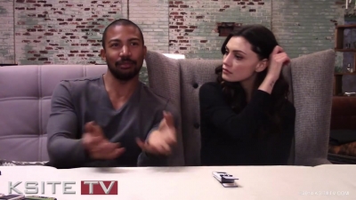The_Originals_on_Set__Charles_Michael_Davis___Phoebe_Tonkin_0803.jpg