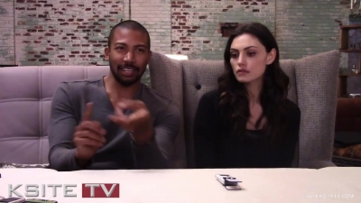 The_Originals_on_Set__Charles_Michael_Davis___Phoebe_Tonkin_0806.jpg