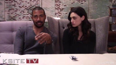 The_Originals_on_Set__Charles_Michael_Davis___Phoebe_Tonkin_0818.jpg