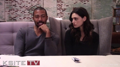 The_Originals_on_Set__Charles_Michael_Davis___Phoebe_Tonkin_0822.jpg