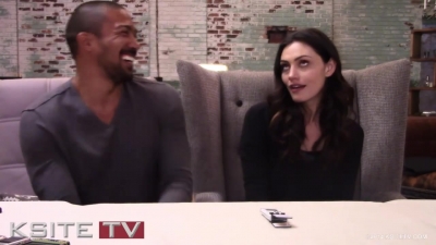 The_Originals_on_Set__Charles_Michael_Davis___Phoebe_Tonkin_0950.jpg