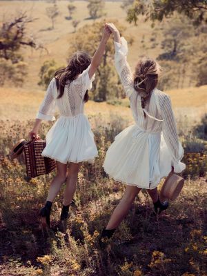 Vogue_Australia__281029.jpg
