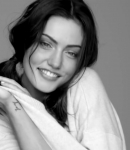 GIRLS_IN_FRAME___PHOEBE_TONKIN_104.jpg