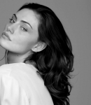 GIRLS_IN_FRAME___PHOEBE_TONKIN_204.jpg