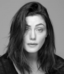 GIRLS_IN_FRAME___PHOEBE_TONKIN_372.jpg