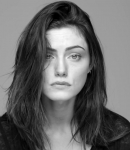 GIRLS_IN_FRAME___PHOEBE_TONKIN_376.jpg