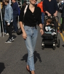 Out_at_the_Farmers_Market_in_Studio_City___283229.jpg