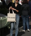 Out_at_the_Farmers_Market_in_Studio_City___283429.jpg