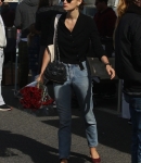 Out_at_the_Farmers_Market_in_Studio_City___283729.jpg