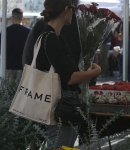 Out_at_the_Farmers_Market_in_Studio_City___283829.jpg