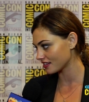 Filename=Phoebe_Tonkin_Talks_Hayley___Klaus_Relationship_and_The_Originals__2013_Comic-Con_148.jpg
Filesize=226KiB
Dimensions=1920x1080
Date added=Nov 01, 2018 Phoebe_Tonkin_Talks_Hayley___Klaus_Relationship_and_The_Originals__2013_Comic-Con_148.jpg