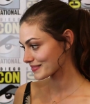 Phoebe_Tonkin__The_Originals__Teases_Hayley_s_Hybrid_Future_-_Comic-Con_2014_271.jpg